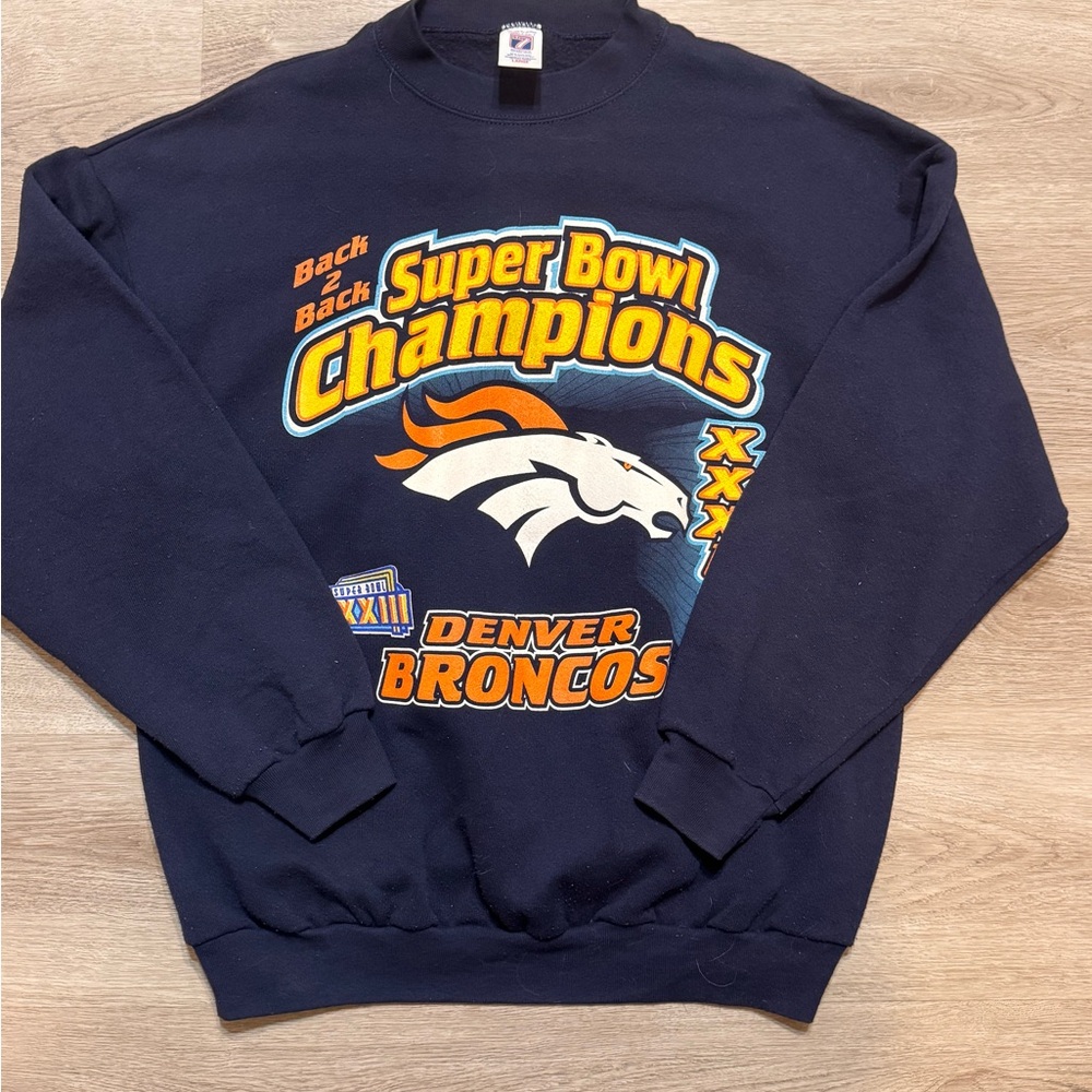 Vintage Logo 7 Denver Broncos Super Bowl Champions Navy Sweater